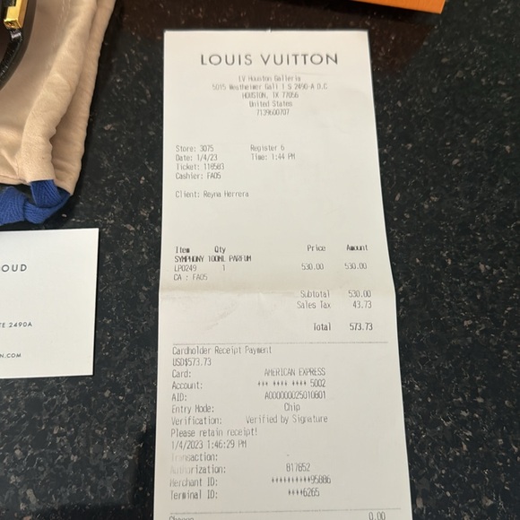 Authentic 💯 - Picture 7 of 9